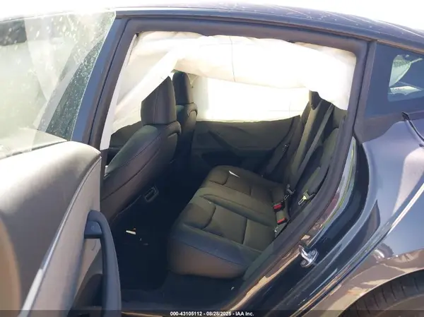 5YJ3E1EA0SF037334 2025 TESLA MODEL 3 - Image 8