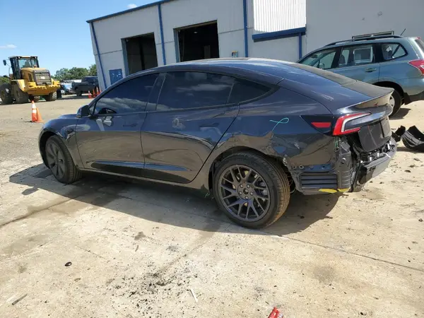 5YJ3E1EA0SF040055 2025 TESLA MODEL 3 - Image 2