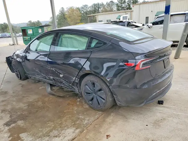 5YJ3E1EA0SF041156 2025 TESLA MODEL 3 - Image 2
