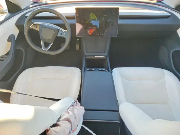 5YJ3E1EA0SF048107 2025 TESLA MODEL 3 - Image 8