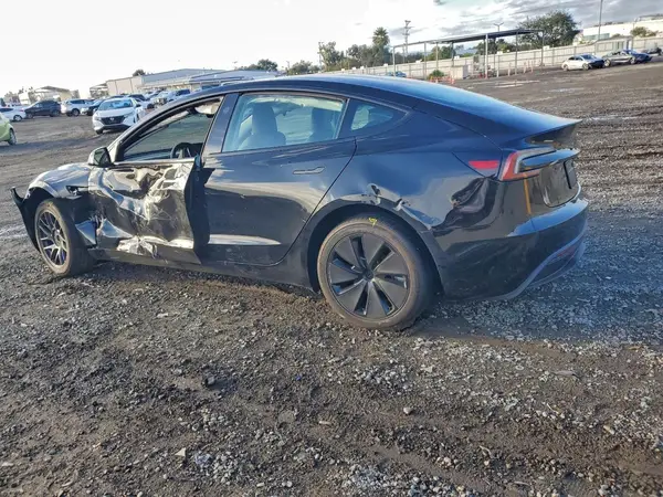 5YJ3E1EA0SF051900 2025 TESLA MODEL 3 - Image 2