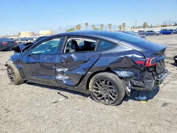 5YJ3E1EA0SF053159 2025 TESLA MODEL 3 - Image 2