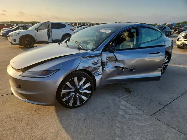 5YJ3E1EA0SF054537 2025 TESLA MODEL 3 - Image 1