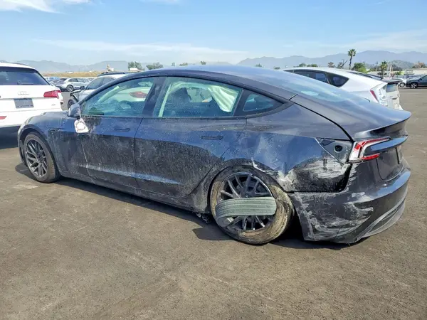 5YJ3E1EA0SF056966 2025 TESLA MODEL 3 - Image 2