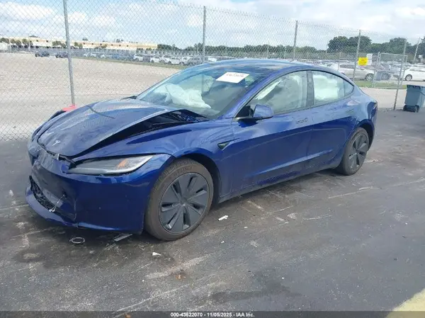 5YJ3E1EA0SF057485 2025 TESLA MODEL 3 - Image 2