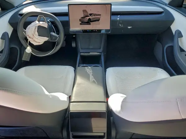 5YJ3E1EA0SF060046 2025 TESLA MODEL 3 - Image 8