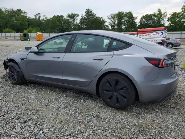 5YJ3E1EA0SF066574 2025 TESLA MODEL 3 - Image 2