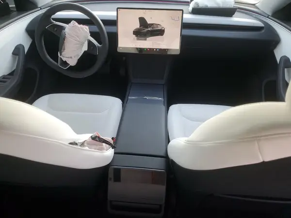 5YJ3E1EA0SF066963 2025 TESLA MODEL 3 - Image 8