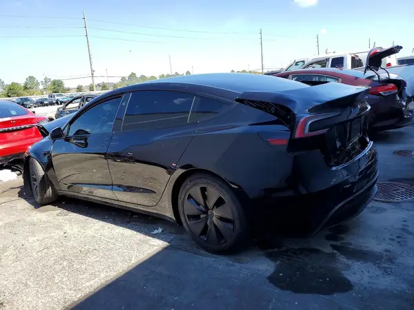 5YJ3E1EA0SF069748 2025 TESLA MODEL 3 - Image 2