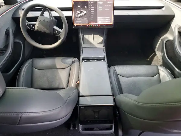 5YJ3E1EA0SF070575 2025 TESLA MODEL 3 - Image 8