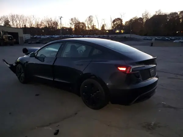 5YJ3E1EA0SF072245 2025 TESLA MODEL 3 - Image 2