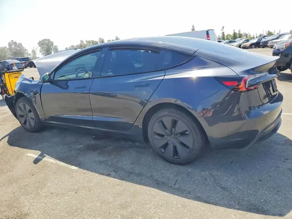 5YJ3E1EA0SF082578 2025 TESLA MODEL 3 - Image 2