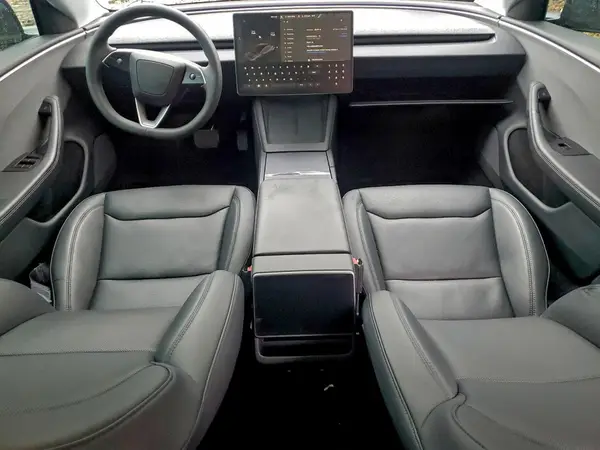 5YJ3E1EA0SF884516 2025 TESLA MODEL 3 - Image 8
