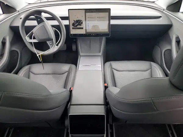 5YJ3E1EA0SF900049 2025 TESLA MODEL 3 - Image 8