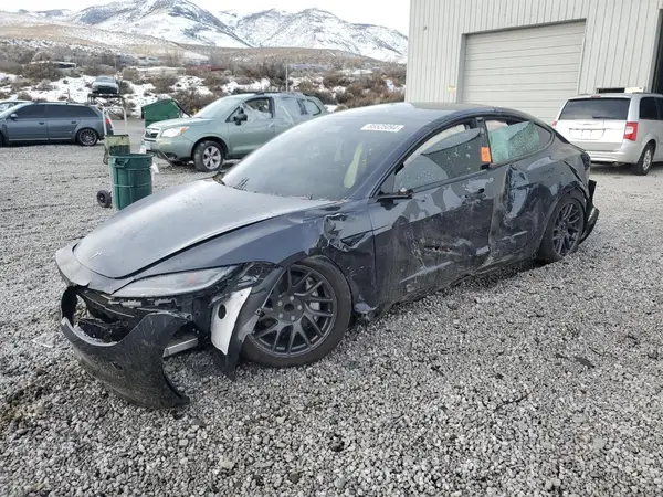 5YJ3E1EA0SF902075 2025 TESLA MODEL 3 - Image 1