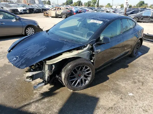 5YJ3E1EA0SF902836 2025 TESLA MODEL 3 - Image 1