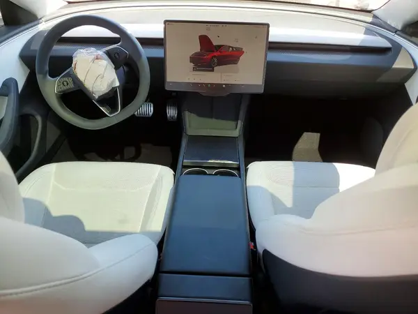 5YJ3E1EA0SF904098 2025 TESLA MODEL 3 - Image 8