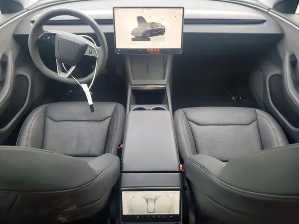 5YJ3E1EA0SF909172 2025 TESLA MODEL 3 - Image 8