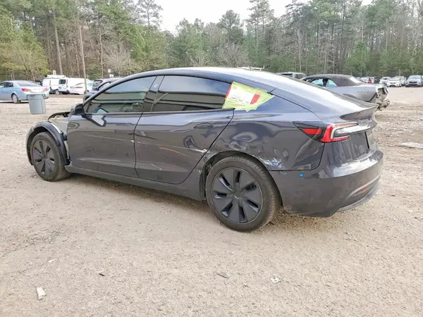 5YJ3E1EA0SF911164 2025 TESLA MODEL 3 - Image 2