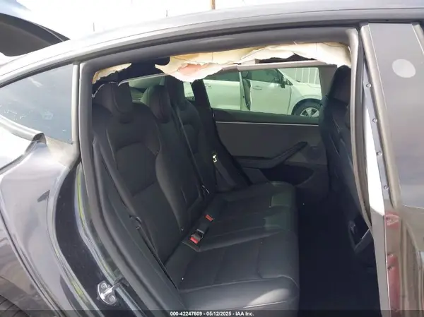5YJ3E1EA0SF915571 2025 TESLA MODEL 3 - Image 8