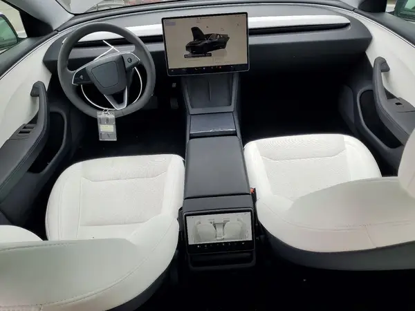 5YJ3E1EA0SF916932 2025 TESLA MODEL 3 - Image 8