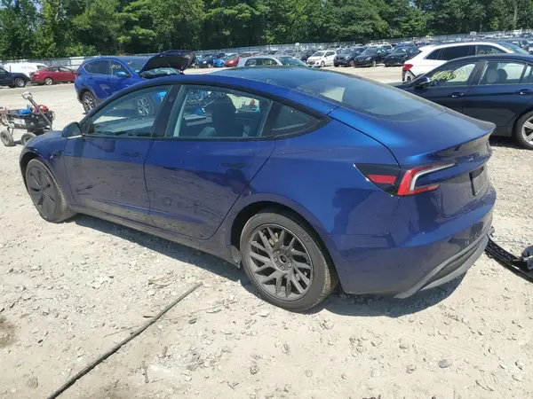 5YJ3E1EA0SF922486 2025 TESLA MODEL 3 - Image 2
