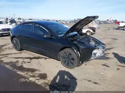 5YJ3E1EA0SF923010 2025 TESLA MODEL 3