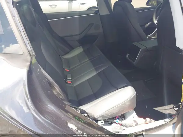 5YJ3E1EA0SF924173 2025 TESLA MODEL 3 - Image 8