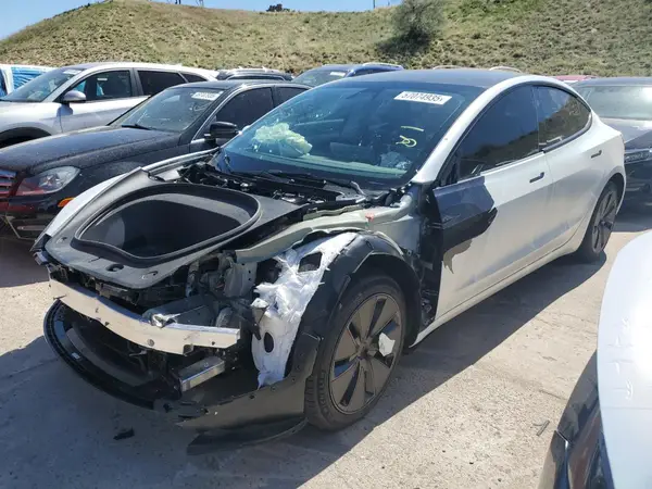 5YJ3E1EA0SF931348 2025 TESLA MODEL 3 - Image 1
