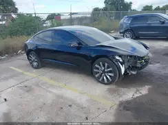 5YJ3E1EA0SF931995 2025 TESLA MODEL 3