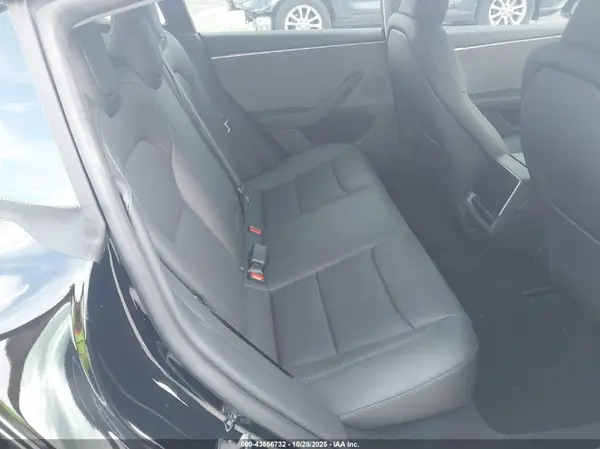 5YJ3E1EA0SF931995 2025 TESLA MODEL 3 - Image 8