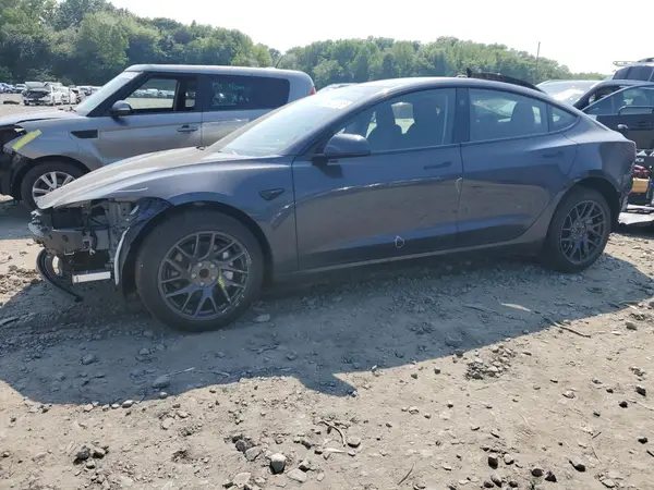 5YJ3E1EA0SF934394 2025 TESLA MODEL 3 - Image 1
