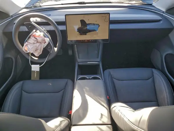 5YJ3E1EA0SF936307 2025 TESLA MODEL 3 - Image 8