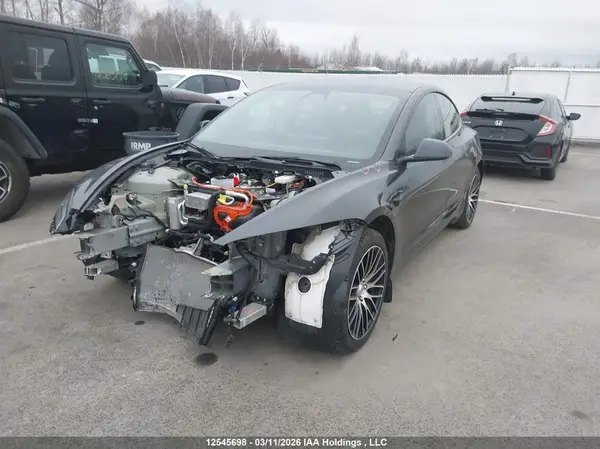 5YJ3E1EA0SF938784 2025 TESLA MODEL 3 - Image 2