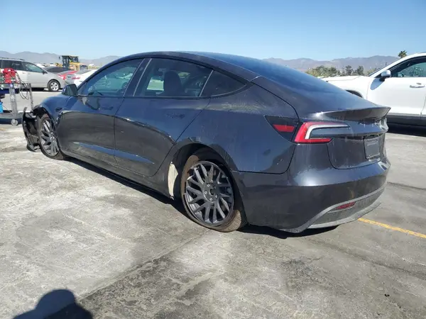 5YJ3E1EA0SF943032 2025 TESLA MODEL 3 - Image 2