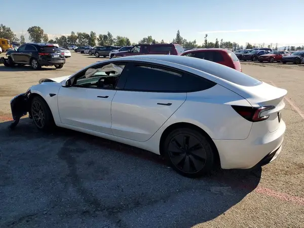5YJ3E1EA0SF959408 2025 TESLA MODEL 3 - Image 2