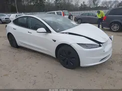 5YJ3E1EA0SF960669 2025 TESLA MODEL 3