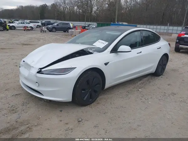 5YJ3E1EA0SF960669 2025 TESLA MODEL 3 - Image 2