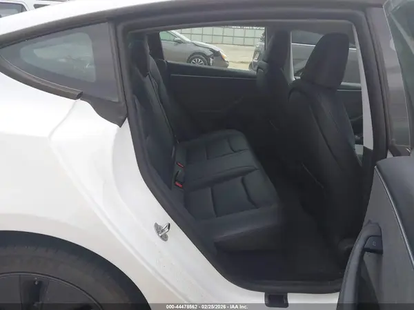 5YJ3E1EA0SF960669 2025 TESLA MODEL 3 - Image 8