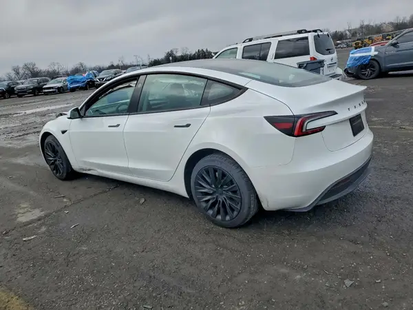 5YJ3E1EA0SF961787 2025 TESLA MODEL 3 - Image 2
