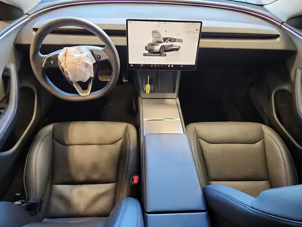 5YJ3E1EA0SF964933 2025 TESLA MODEL 3 - Image 8