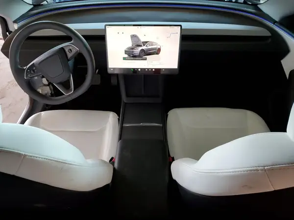 5YJ3E1EA0SF966133 2025 TESLA MODEL 3 - Image 8