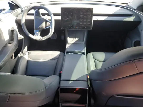 5YJ3E1EA0SF966925 2025 TESLA MODEL 3 - Image 8
