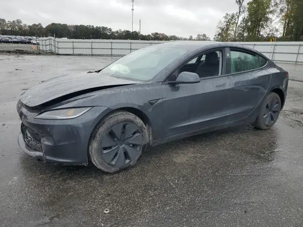 5YJ3E1EA0SF968156 2025 TESLA MODEL 3 - Image 1