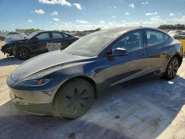 5YJ3E1EA0SF971946 2025 TESLA MODEL 3 - Image 1