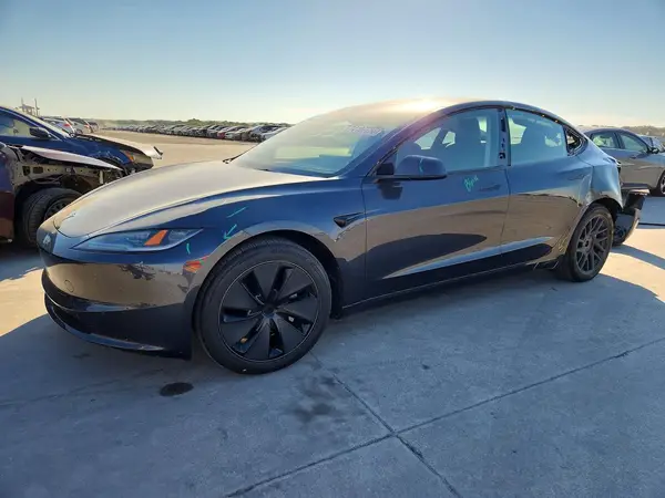 5YJ3E1EA0SF976550 2025 TESLA MODEL 3 - Image 1