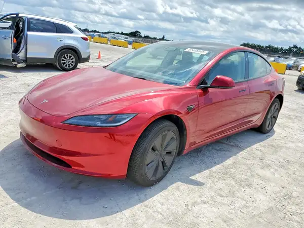 5YJ3E1EA0SF977746 2025 TESLA MODEL 3 - Image 1