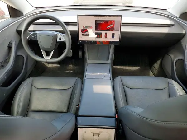 5YJ3E1EA0SF977746 2025 TESLA MODEL 3 - Image 8