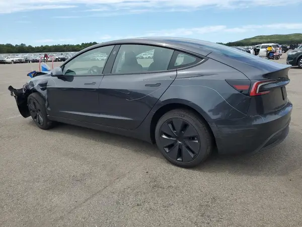 5YJ3E1EA0SF981490 2025 TESLA MODEL 3 - Image 2