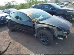 5YJ3E1EA0SF982929 2025 TESLA MODEL 3